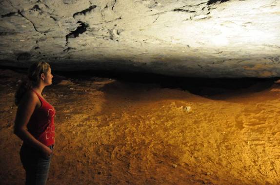 Visitando a Mammoth Cave, a maior caverna do mundo, em Kentucky, nos Estados Unidos